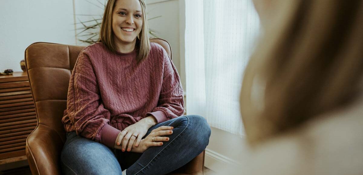 LPD Jennifer Savage conducts an EMDR session with a client