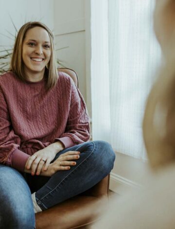LPD Jennifer Savage conducts an EMDR session with a client